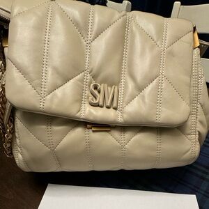 Steve Madden purse. Size large. Oatmeal colored